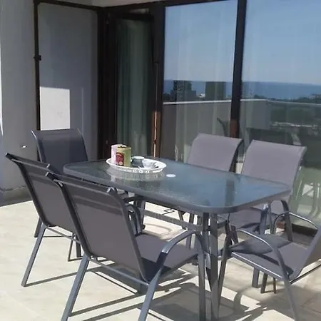 Apartament Mamaia Nord Jimmy Apartmán *